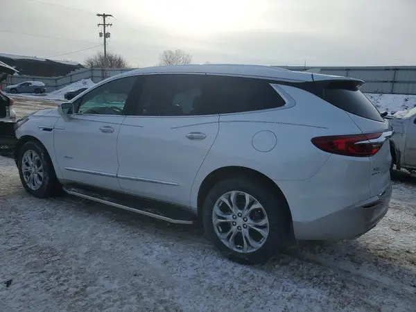 5GAEVCKW3JJ161403 2018 BUICK ENCLAVE - Image 2