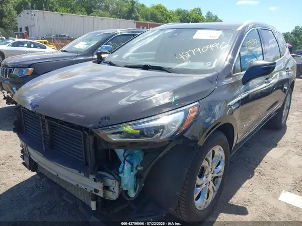 5GAEVCKW3JJ193820 2018 BUICK ENCLAVE - Image 2