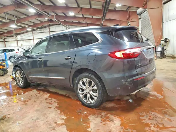 5GAEVCKW3JJ269438 2018 BUICK ENCLAVE - Image 2