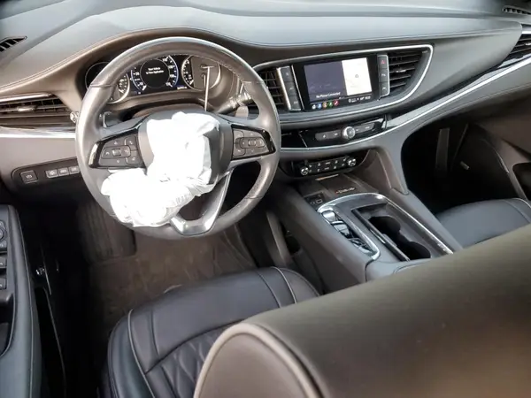 5GAEVCKW3PJ180543 2023 BUICK ENCLAVE - Image 8