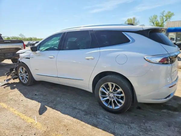5GAEVCKW3PJ183037 2023 BUICK ENCLAVE - Image 2