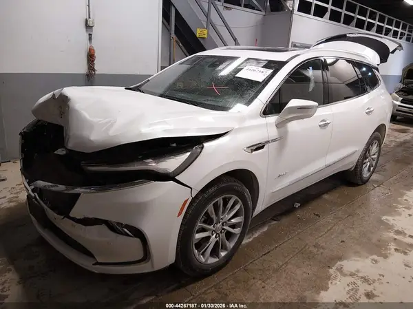 5GAEVCKW4PJ177781 2023 BUICK ENCLAVE - Image 2