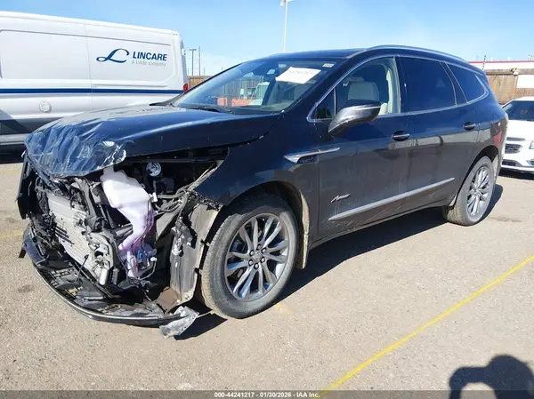 5GAEVCKW4PJ242001 2023 BUICK ENCLAVE - Image 2