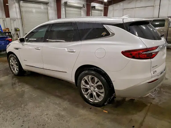 5GAEVCKW5JJ125017 2018 BUICK ENCLAVE - Image 2