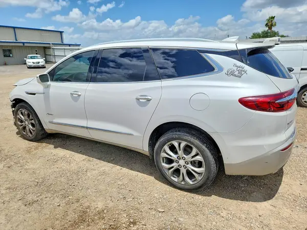 5GAEVCKW5JJ142724 2018 BUICK ENCLAVE - Image 2