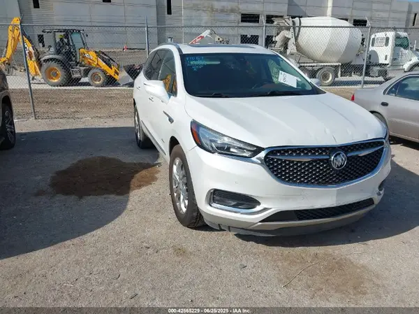 5GAEVCKW5JJ186707 2018 BUICK ENCLAVE - Image 1