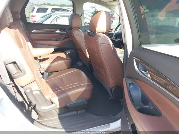 5GAEVCKW5JJ186707 2018 BUICK ENCLAVE - Image 8