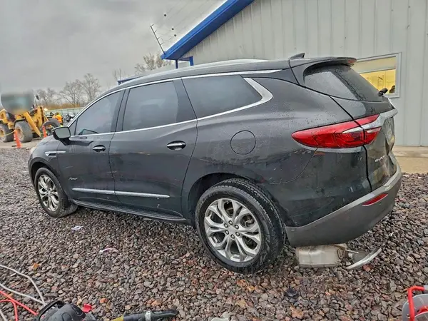 5GAEVCKW5JJ233038 2018 BUICK ENCLAVE - Image 2