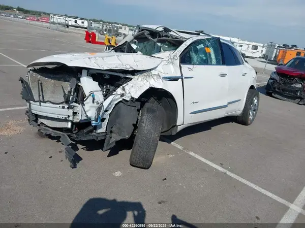 5GAEVCKW5MJ232847 2021 BUICK ENCLAVE - Image 2