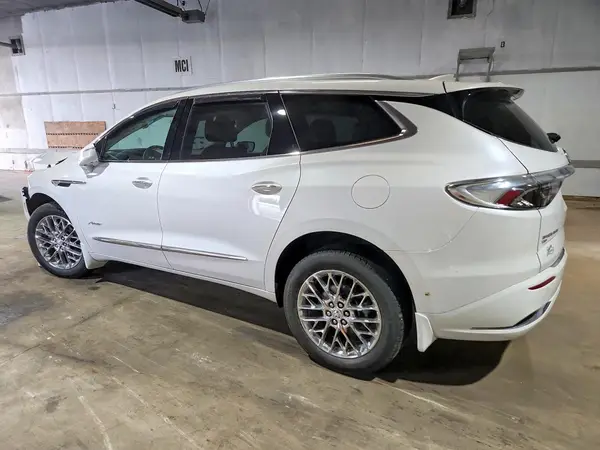 5GAEVCKW5PJ184688 2023 BUICK ENCLAVE - Image 2