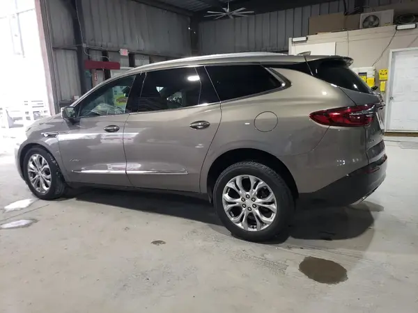 5GAEVCKW6JJ132686 2018 BUICK ENCLAVE - Image 2