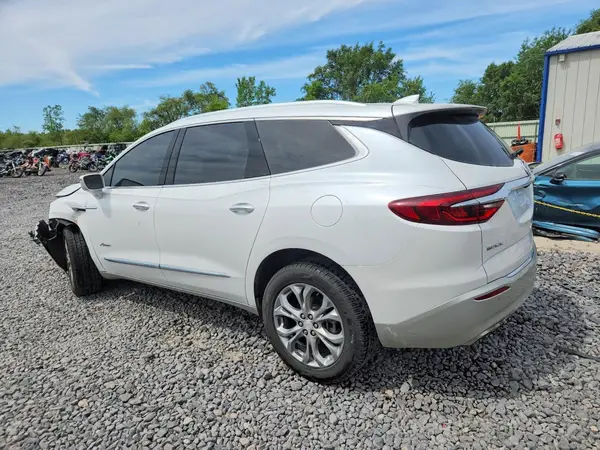 5GAEVCKW6JJ134373 2018 BUICK ENCLAVE - Image 2