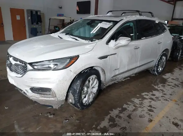 5GAEVCKW6JJ164814 2018 BUICK ENCLAVE - Image 2