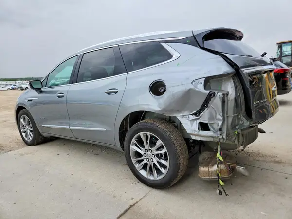 5GAEVCKW6RJ117925 2024 BUICK ENCLAVE - Image 2
