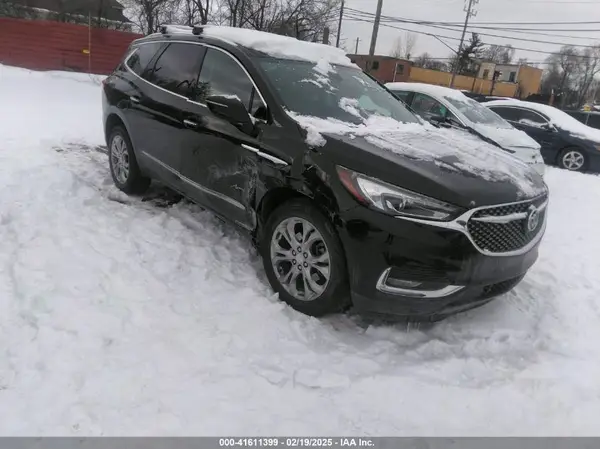 5GAEVCKW7JJ171805 2018 BUICK ENCLAVE - Image 1