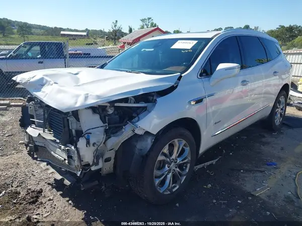 5GAEVCKW7JJ265523 2018 BUICK ENCLAVE - Image 2