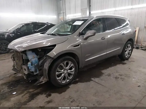 5GAEVCKW7KJ101318 2019 BUICK ENCLAVE - Image 2