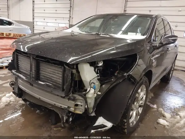 5GAEVCKW7KJ184099 2019 BUICK ENCLAVE - Image 2