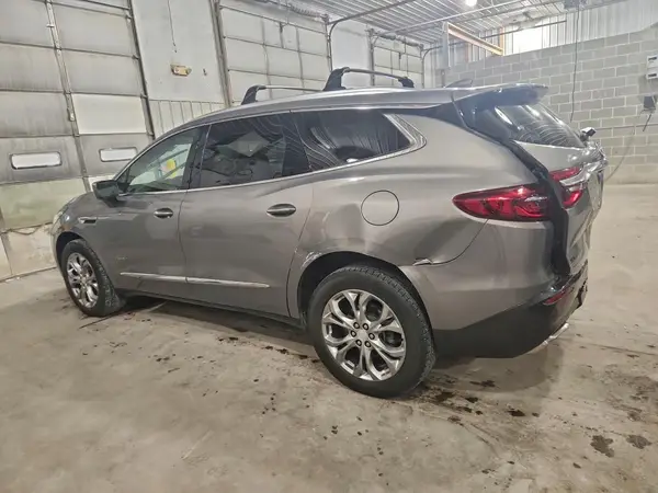 5GAEVCKW7KJ235973 2019 BUICK ENCLAVE - Image 2