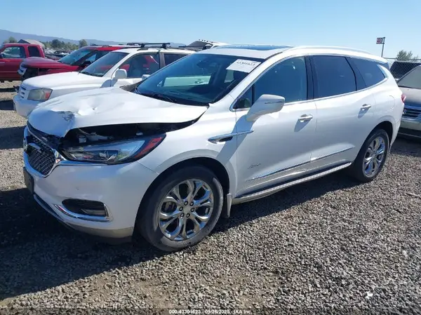 5GAEVCKW7KJ243944 2019 BUICK ENCLAVE - Image 2