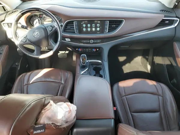 5GAEVCKW8JJ198219 2018 BUICK ENCLAVE - Image 8