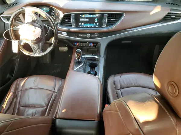 5GAEVCKW8JJ280676 2018 BUICK ENCLAVE - Image 8