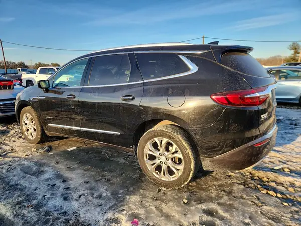 5GAEVCKW9JJ212161 2018 BUICK ENCLAVE - Image 2