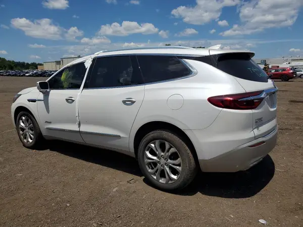 5GAEVCKW9JJ268083 2018 BUICK ENCLAVE - Image 2