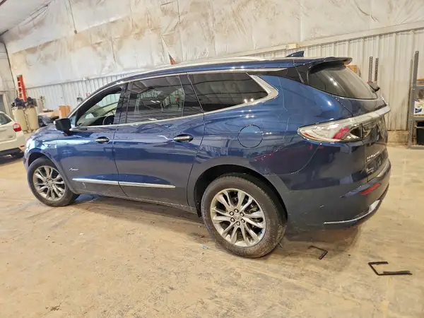5GAEVCKW9PJ128995 2023 BUICK ENCLAVE - Image 2