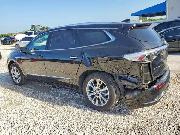 5GAEVCKW9PJ136126 2023 BUICK ENCLAVE - Image 2