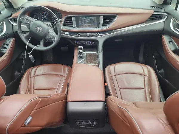 5GAEVCKWXJJ126888 2018 BUICK ENCLAVE - Image 8