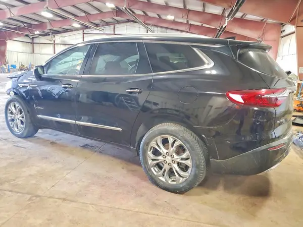 5GAEVCKWXJJ127961 2018 BUICK ENCLAVE - Image 2