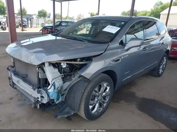 5GAEVCKWXJJ207938 2018 BUICK ENCLAVE - Image 2