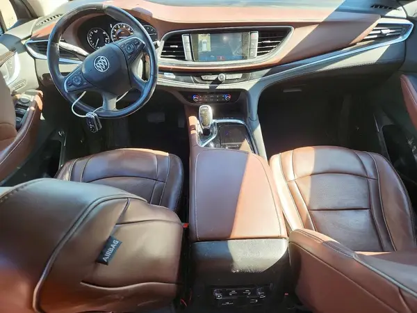 5GAEVCKWXJJ270098 2018 BUICK ENCLAVE - Image 8