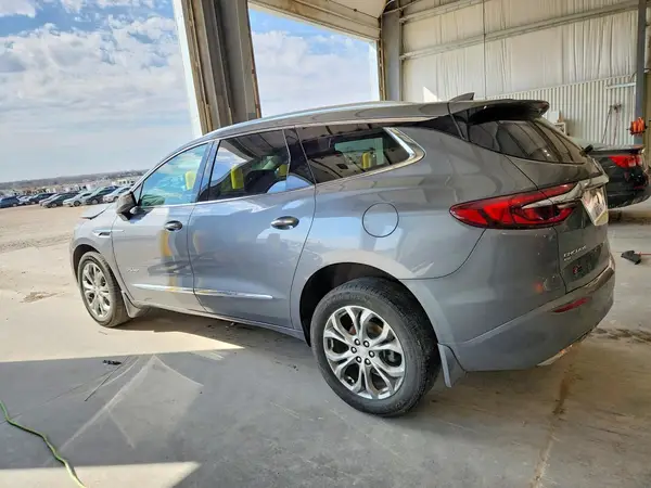5GAEVCKWXMJ217700 2021 BUICK ENCLAVE - Image 2