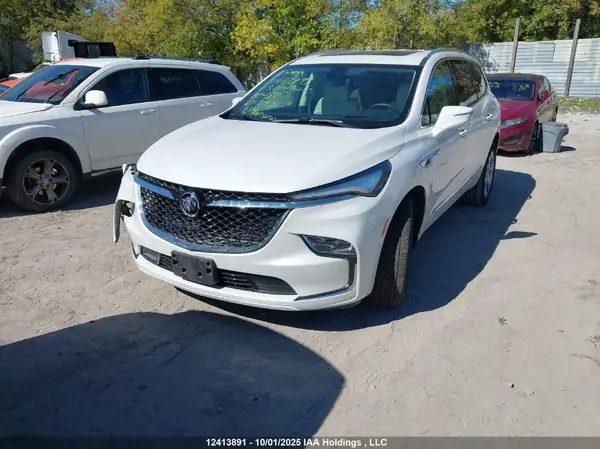 5GAEVCKWXPJ189482 2023 BUICK ENCLAVE - Image 2