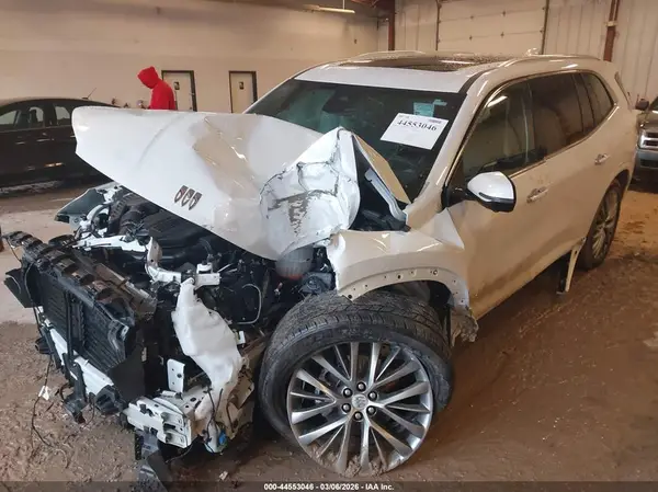 5GAEVCRS7SJ152305 2025 BUICK ENCLAVE - Image 2