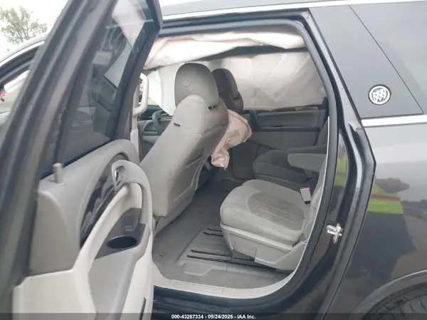 5GAKRAKD0GJ247660 2016 BUICK ENCLAVE - Image 8