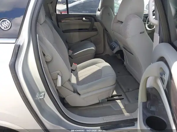 5GAKRAKD0GJ267939 2016 BUICK ENCLAVE - Image 8
