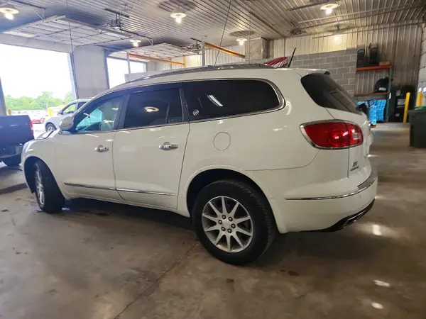 5GAKRAKD0GJ303077 2016 BUICK ENCLAVE - Image 2
