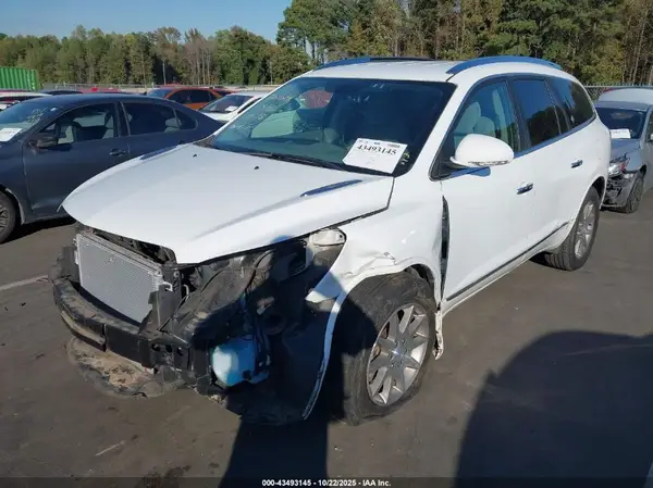 5GAKRAKD1GJ134817 2016 BUICK ENCLAVE - Image 2