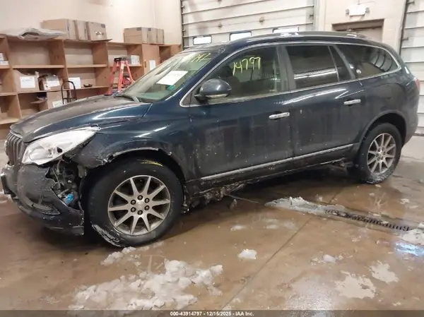 5GAKRAKD1GJ273460 2016 BUICK ENCLAVE - Image 2