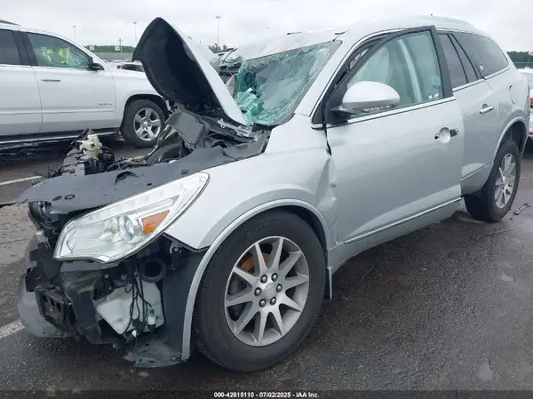 5GAKRAKD1HJ114066 2017 BUICK ENCLAVE - Image 2