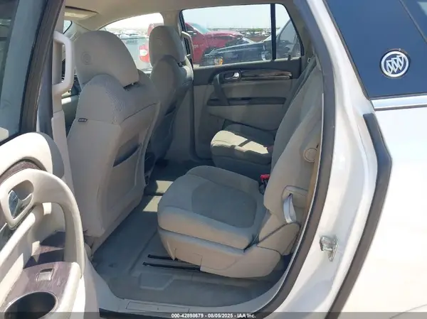 5GAKRAKD1HJ269457 2017 BUICK ENCLAVE - Image 8