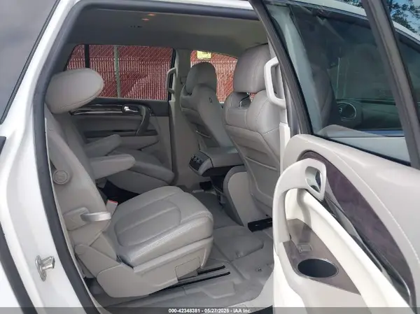 5GAKRAKD2GJ143705 2016 BUICK ENCLAVE - Image 8