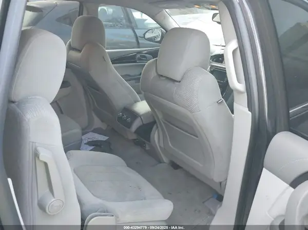 5GAKRAKD2GJ330183 2016 BUICK ENCLAVE - Image 8