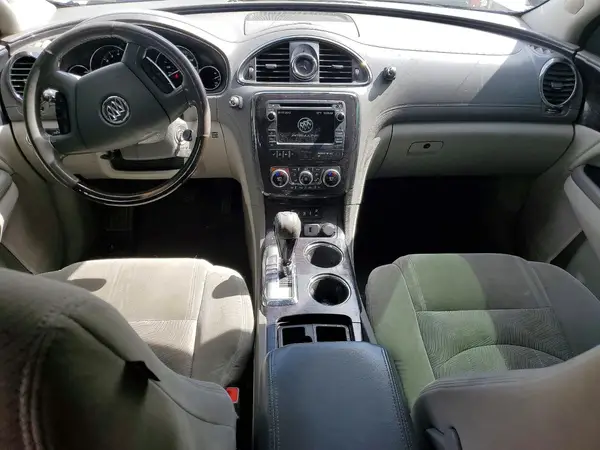 5GAKRAKD2HJ215990 2017 BUICK ENCLAVE - Image 8
