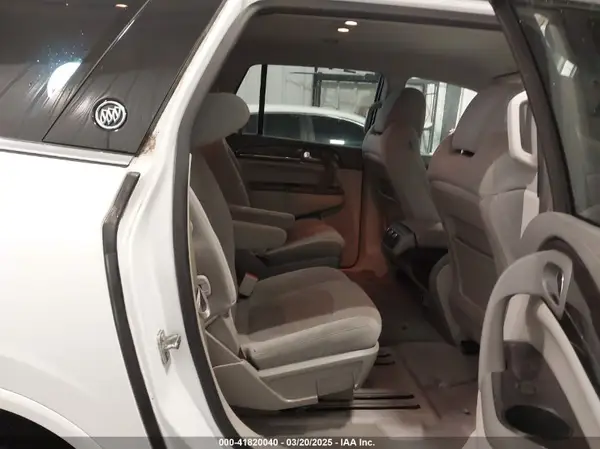 5GAKRAKD2HJ331464 2017 BUICK ENCLAVE - Image 8