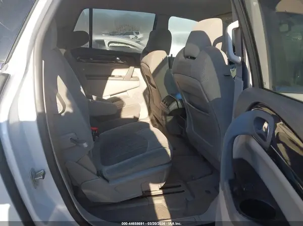 5GAKRAKD3GJ310833 2016 BUICK ENCLAVE - Image 8