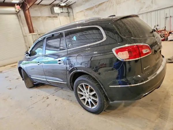 5GAKRAKD3HJ128700 2017 BUICK ENCLAVE - Image 2
